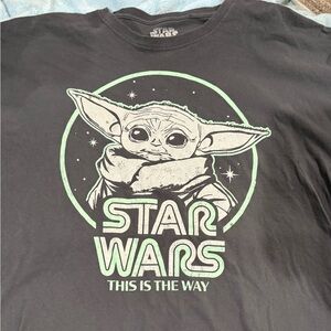 Star Wars Black Tee with Green Baby Yoda Design size‎ XL